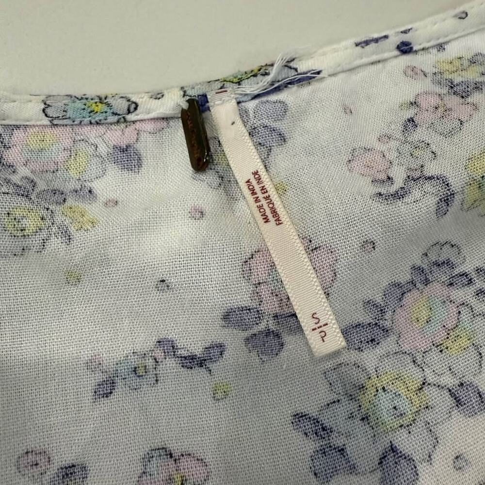 Free People Secret Garden CropTop Ruffled VNeck Womens Small White/Purple Floral - Picture 6 of 9
